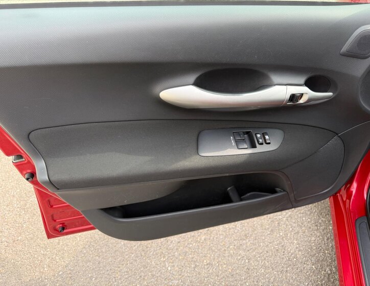 Toyota Auris Hatchback 1,3 l 73 kw