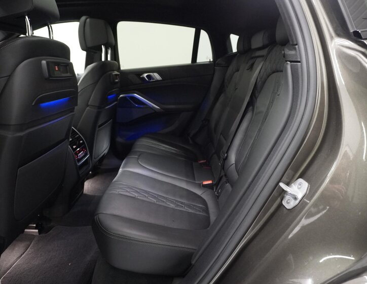 BMW X6 SUV 3,0 l 250 kw