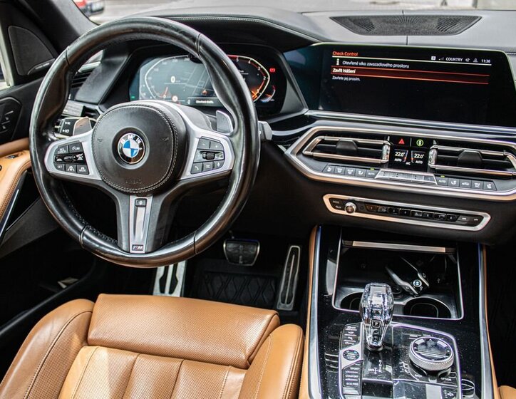 BMW X5 SUV / Terénní 3,0 l 195 kw