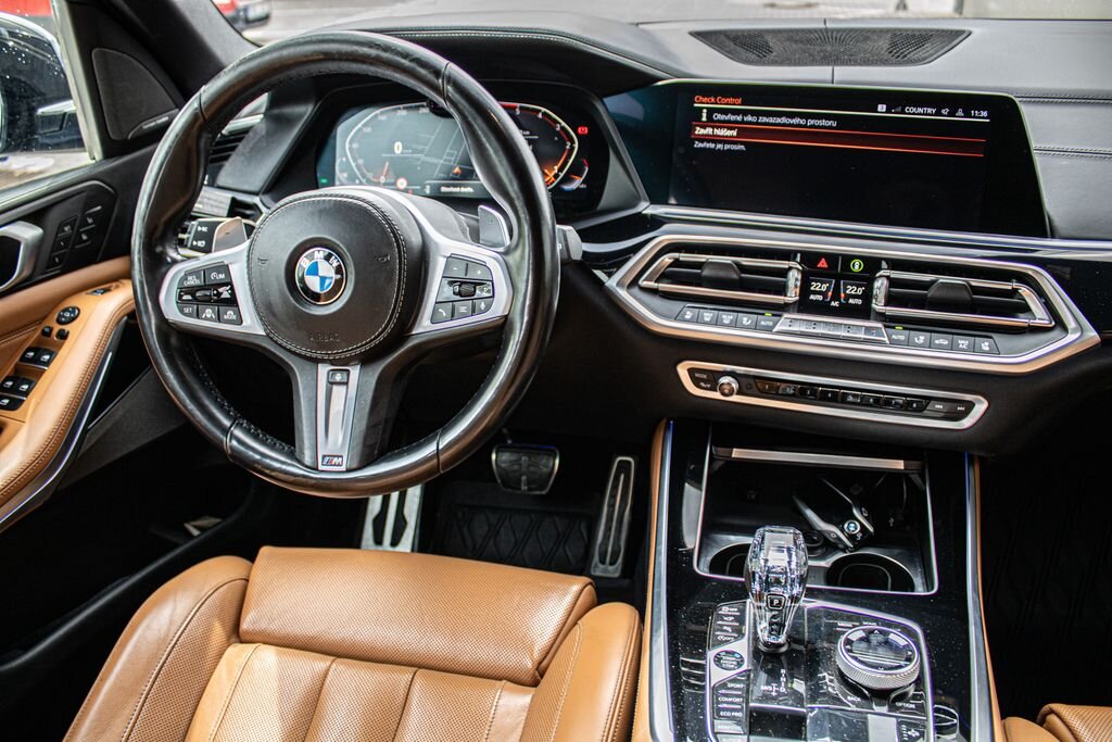 BMW X5 SUV / Terénní 3,0 l 195 kw