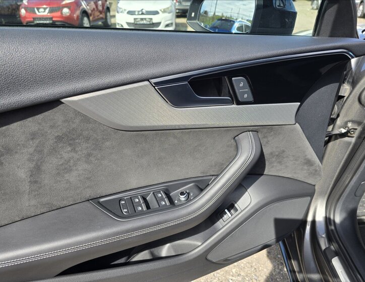 Audi A4 Kombi 2,0 l 140 kw