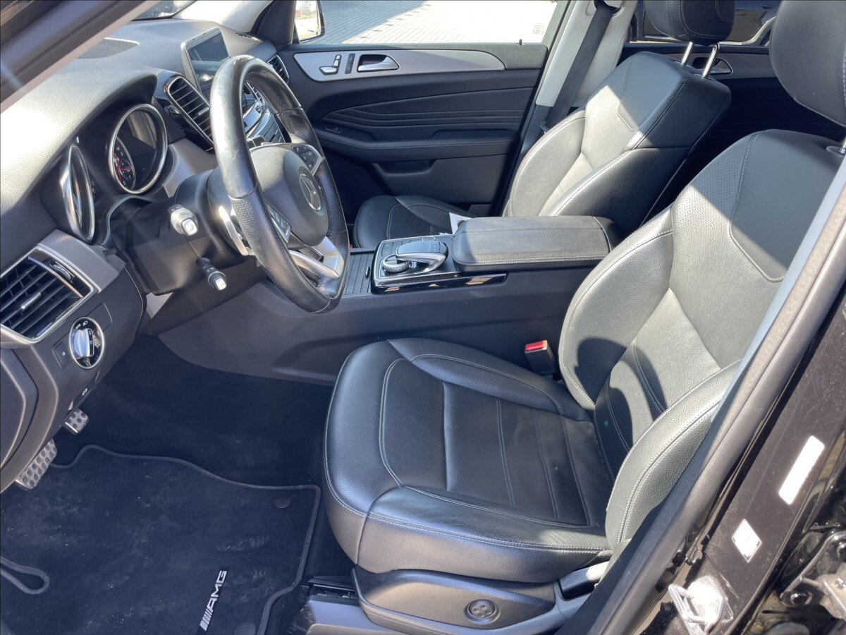 Mercedes-Benz GLE SUV / Terénní 3,0 l 190 kw