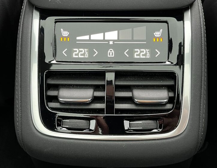 Volvo XC90 SUV 2,0 l 335 kw