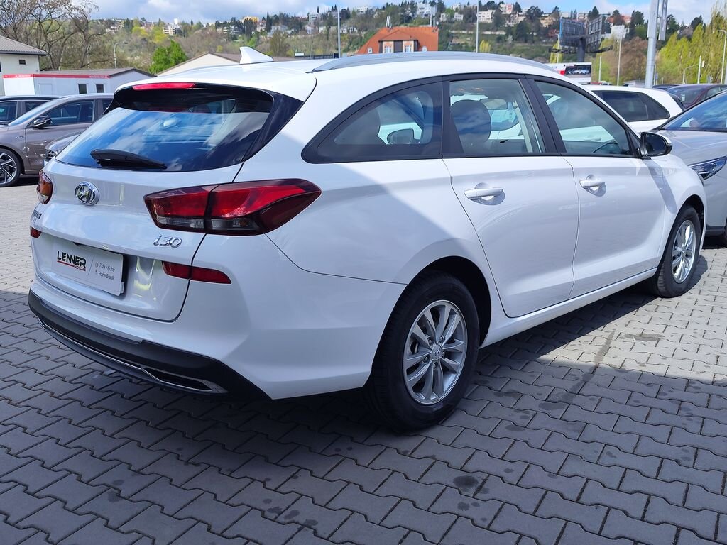 Hyundai i30 Kombi 998,0 88 kw