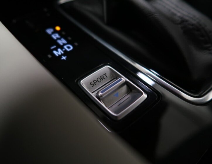 Mazda 6 Sedan / Limuzína 2,5 l 143 kw