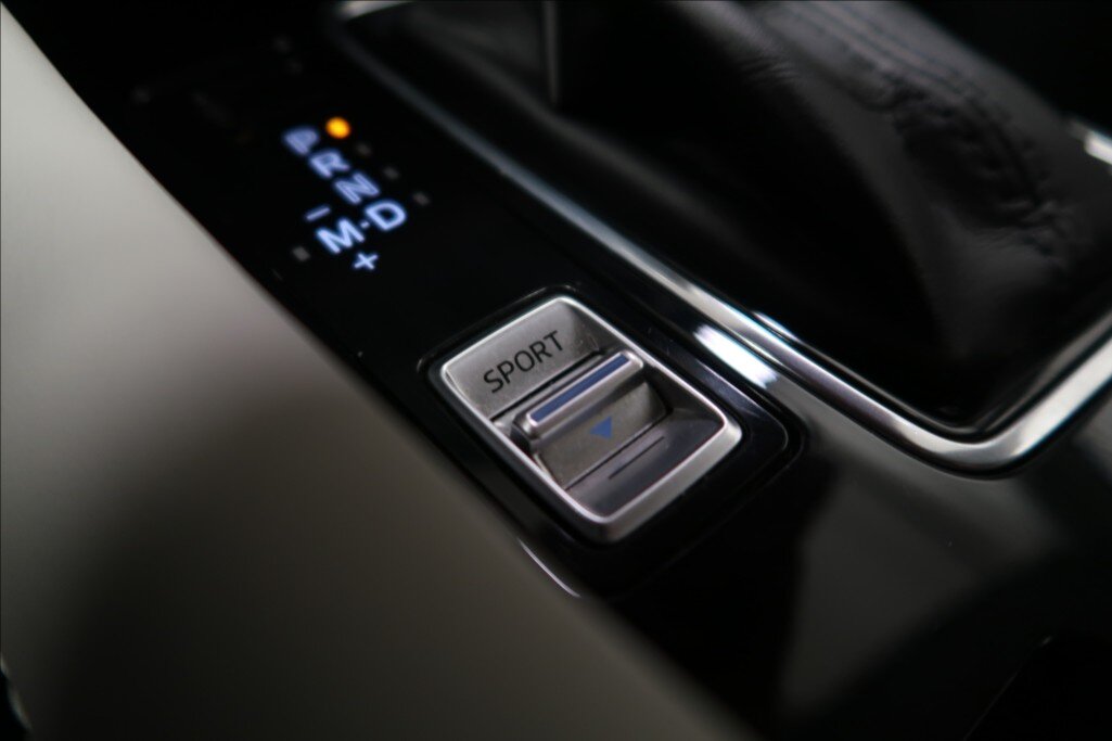 Mazda 6 Sedan / Limuzína 2,5 l 143 kw