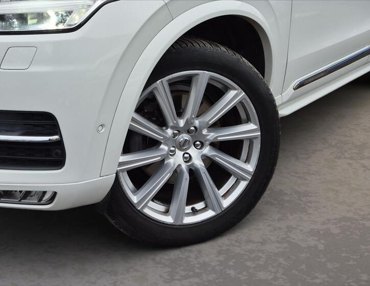 Volvo XC90 6