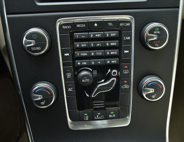 Volvo V60 Kombi 2,0 l 120 kw