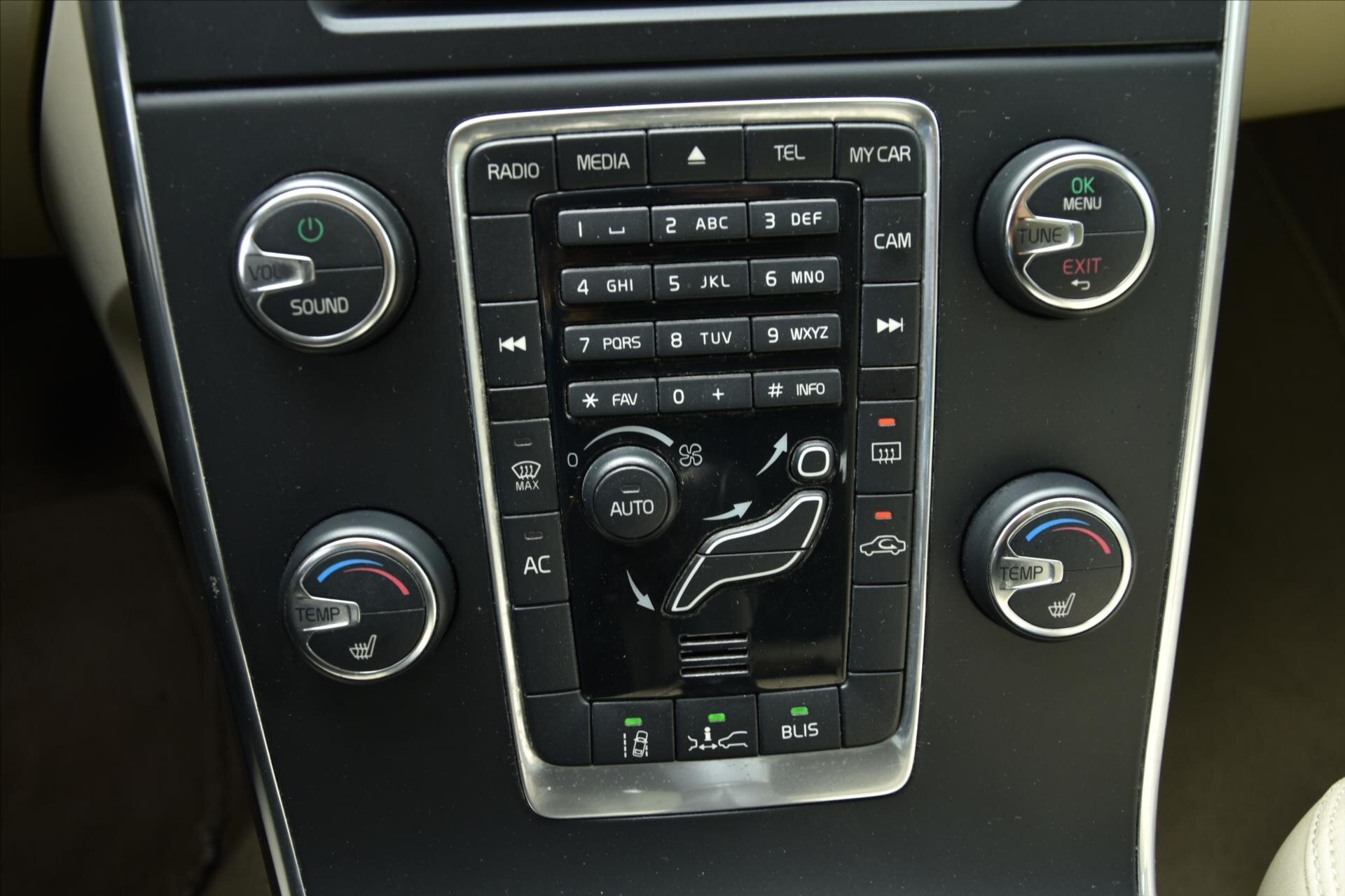 Volvo V60 Kombi 2,0 l 120 kw