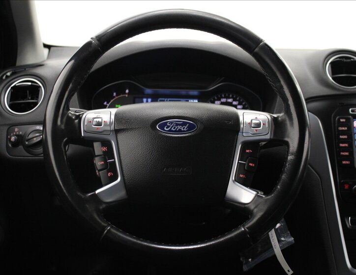 Ford Mondeo Kombi 2,0 l 103 kw