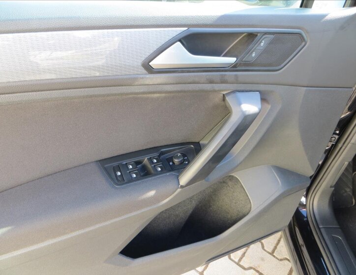 Volkswagen Tiguan SUV / Terénní 1,5 l 110 kw