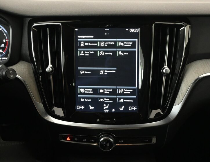 Volvo V60 Kombi 2,0 l 145 kw