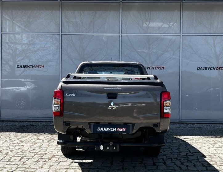 Mitsubishi L200 Pick-up 2,3 l 110 kw