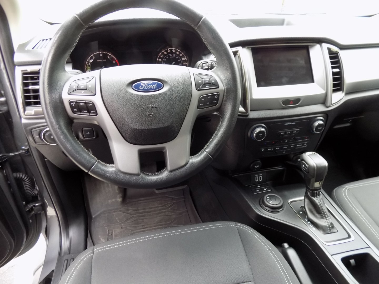 Ford Ranger SUV / Terénní 2,3 l 201 kw