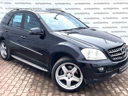 Mercedes-Benz Třídy M SUV / Terénní 3,5 l 200 kw