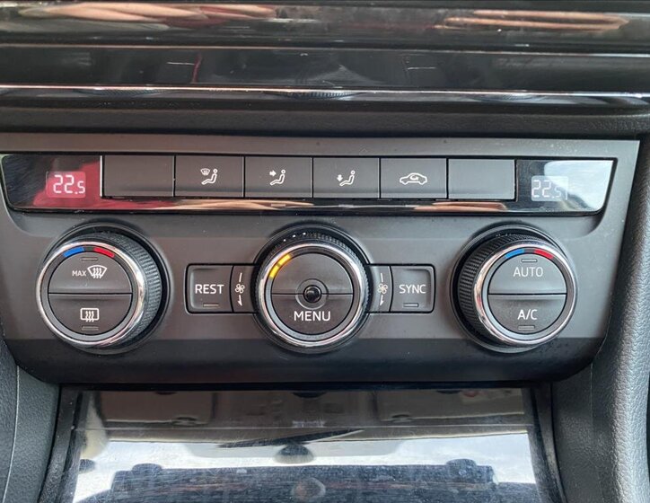 Škoda Superb Kombi 2,0 l 110 kw