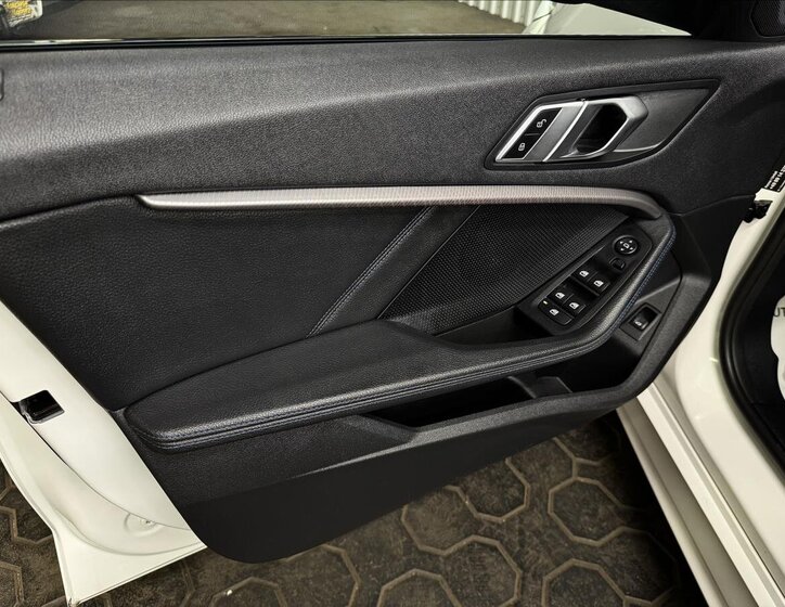 BMW Řada 1 Hatchback 2,0 l 131 kw