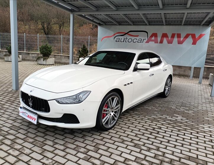 Maserati Ghibli Sedan 3,0 l 243 kw