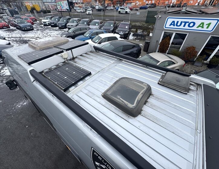 Peugeot Ostatní Ostatní 3,0 l 130 kw