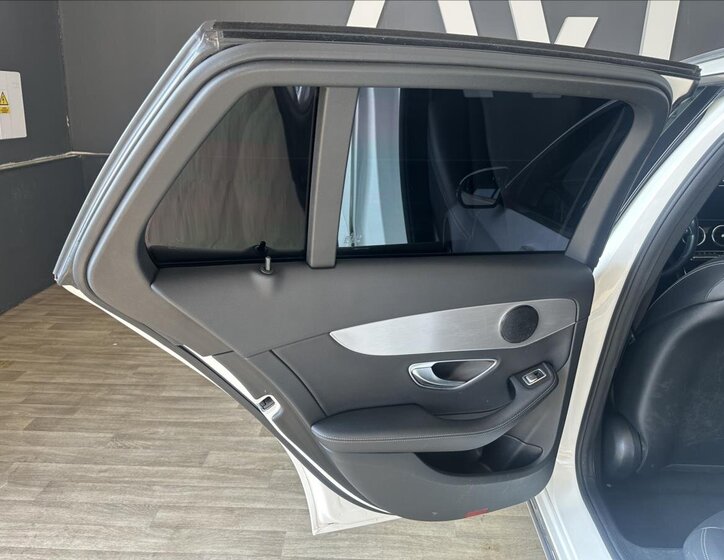 Mercedes-Benz Třídy C Kombi 2,1 l 125 kw