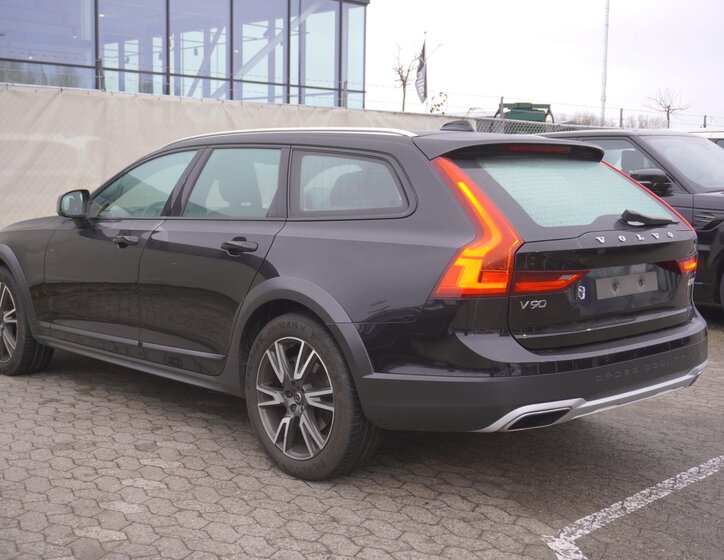 Volvo V90 Kombi 2,0 l 173 kw