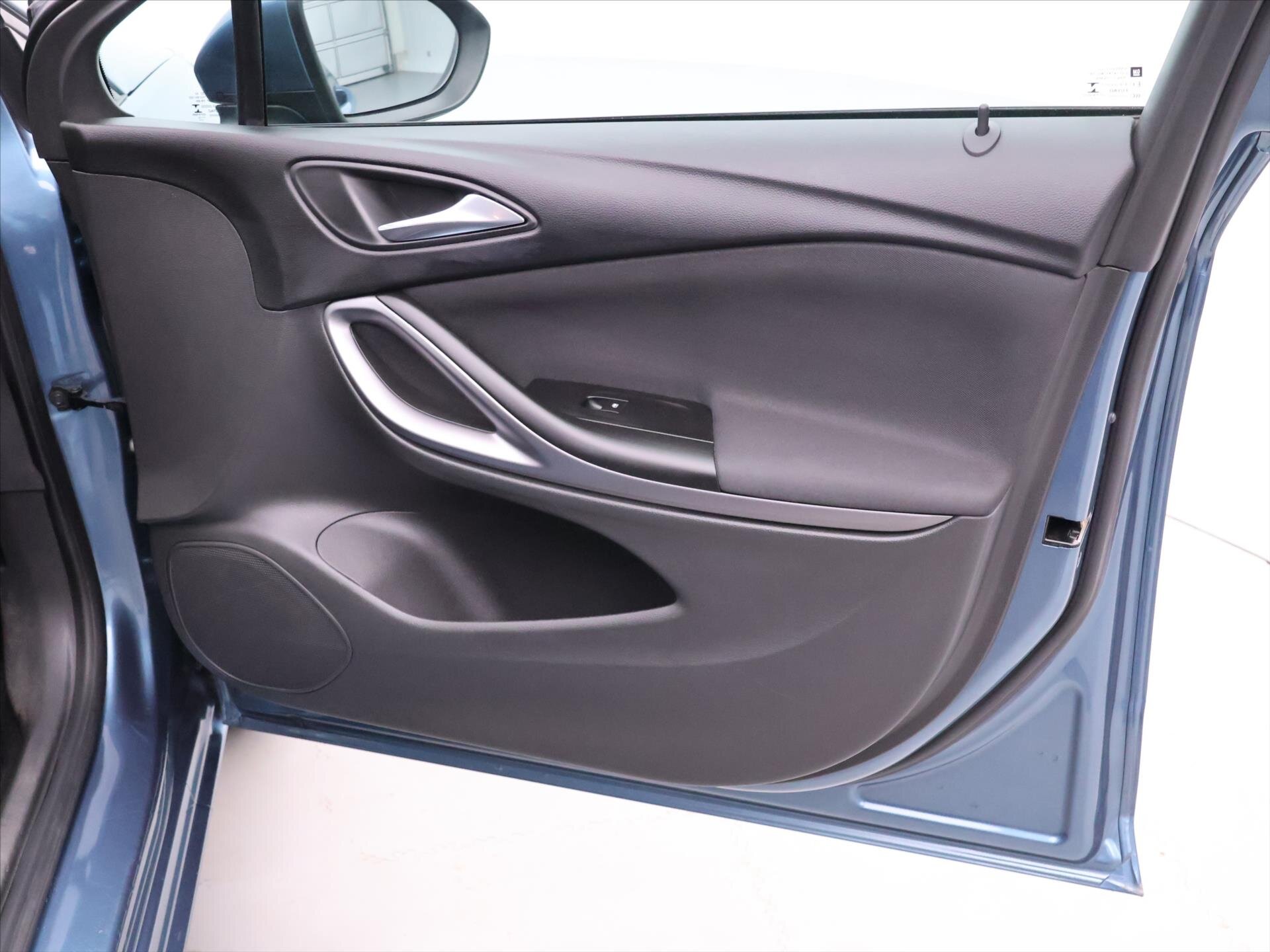 Opel Astra Kombi 999,0 77 kw