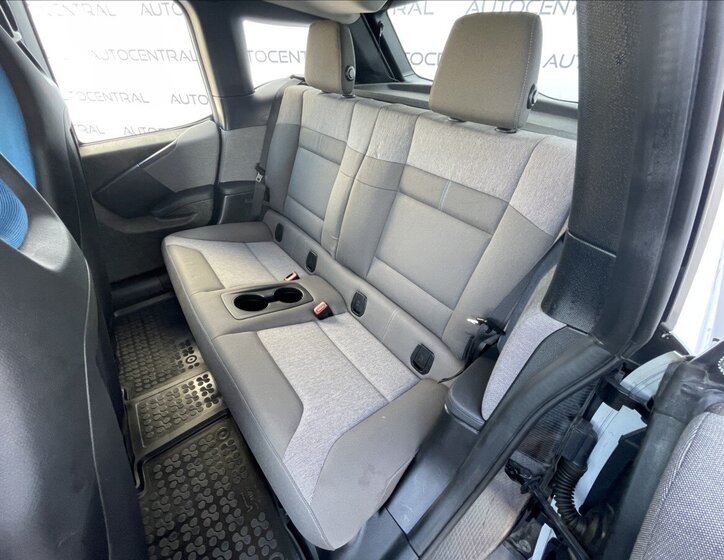 BMW i3 Hatchback 647,0 75 kw