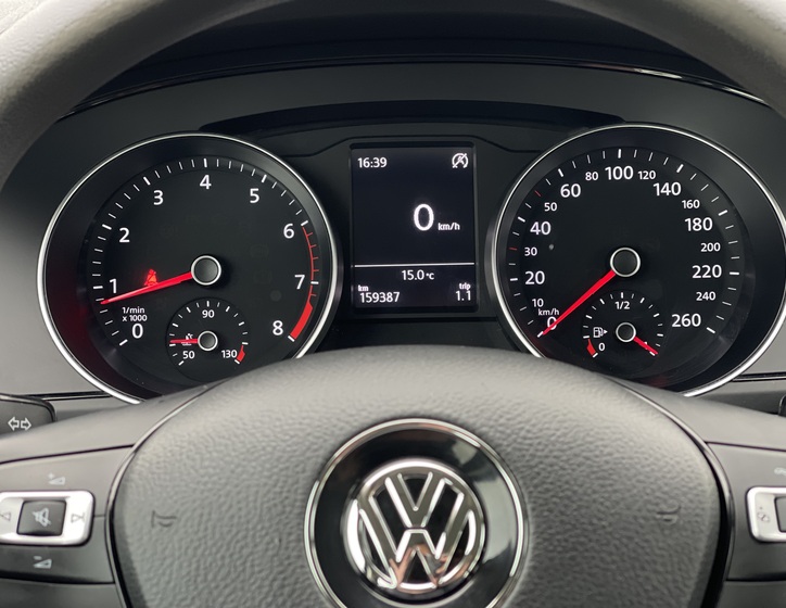 Volkswagen Passat 12