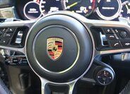 Porsche Panamera 76