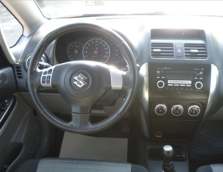 Suzuki SX4 15
