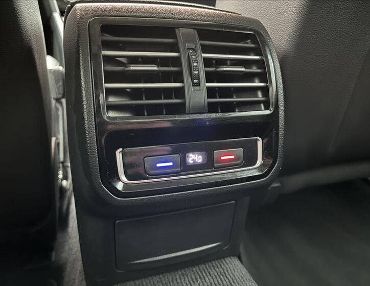 Volkswagen Passat 11