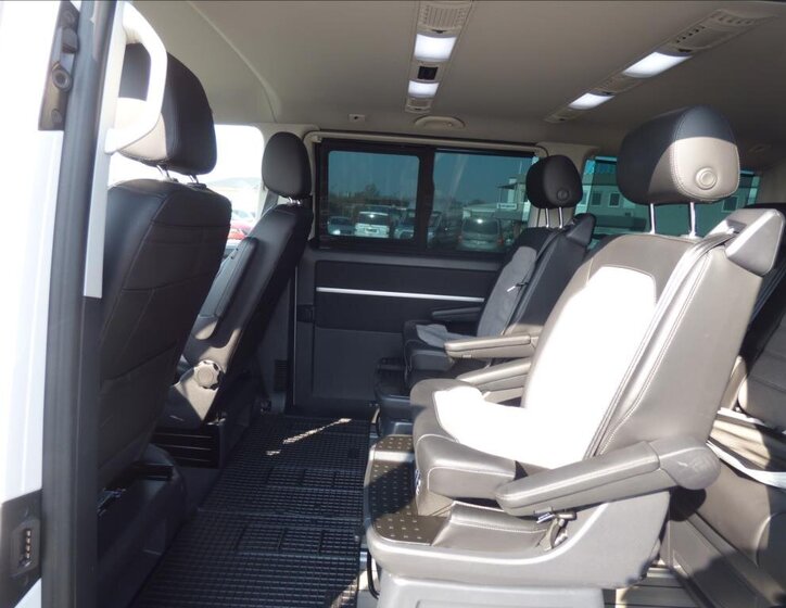 Volkswagen Multivan Kombi 2,0 l 150 kw