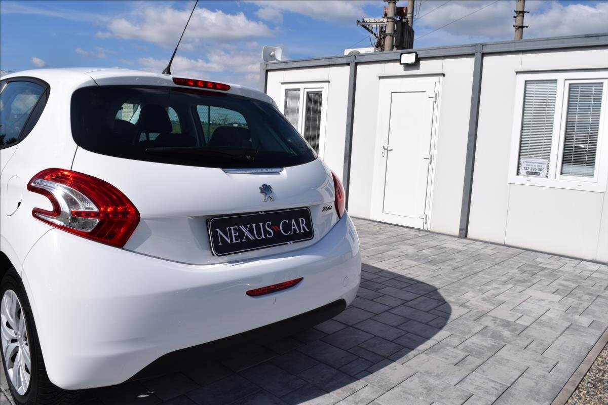Peugeot 208 Hatchback 1,4 l 50 kw