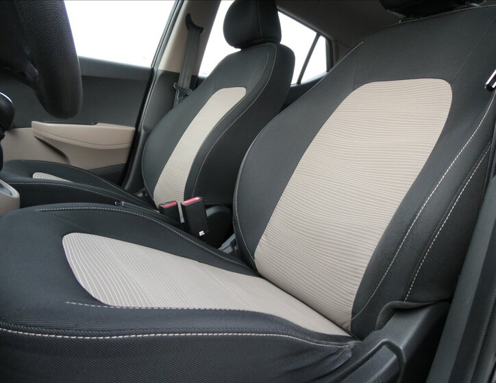 Hyundai i10 Hatchback 998,0 49 kw