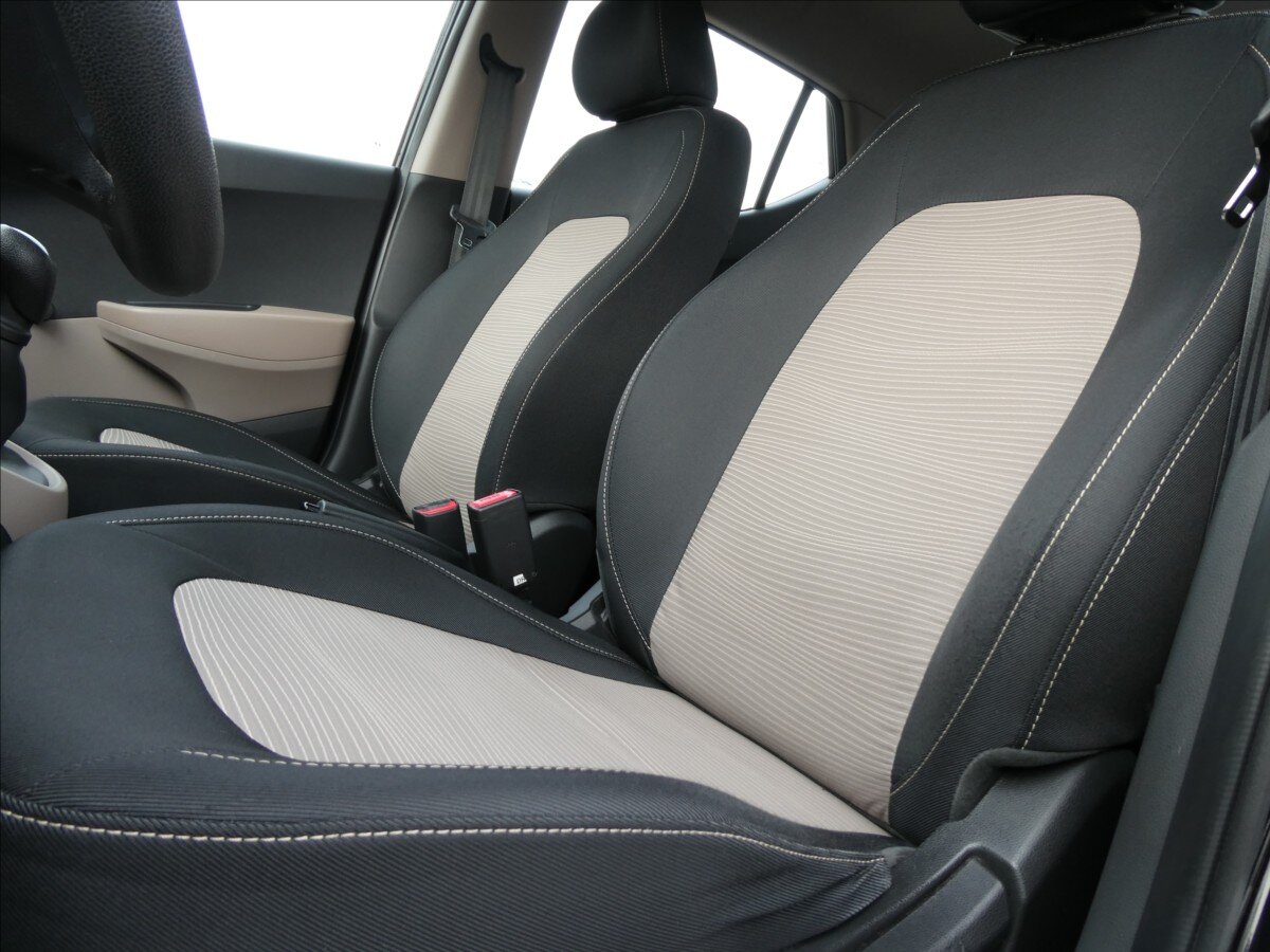 Hyundai i10 Hatchback 998,0 49 kw