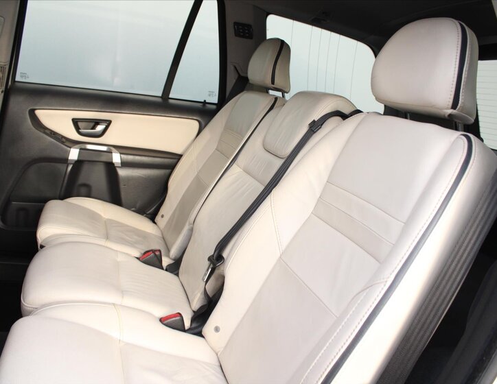 Volvo XC90 10