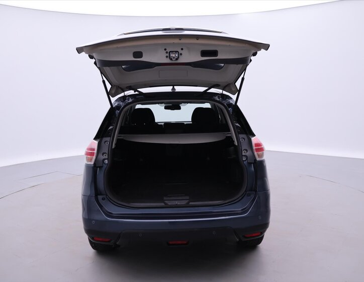 Nissan X-Trail SUV / Terénní 1,6 l 96 kw