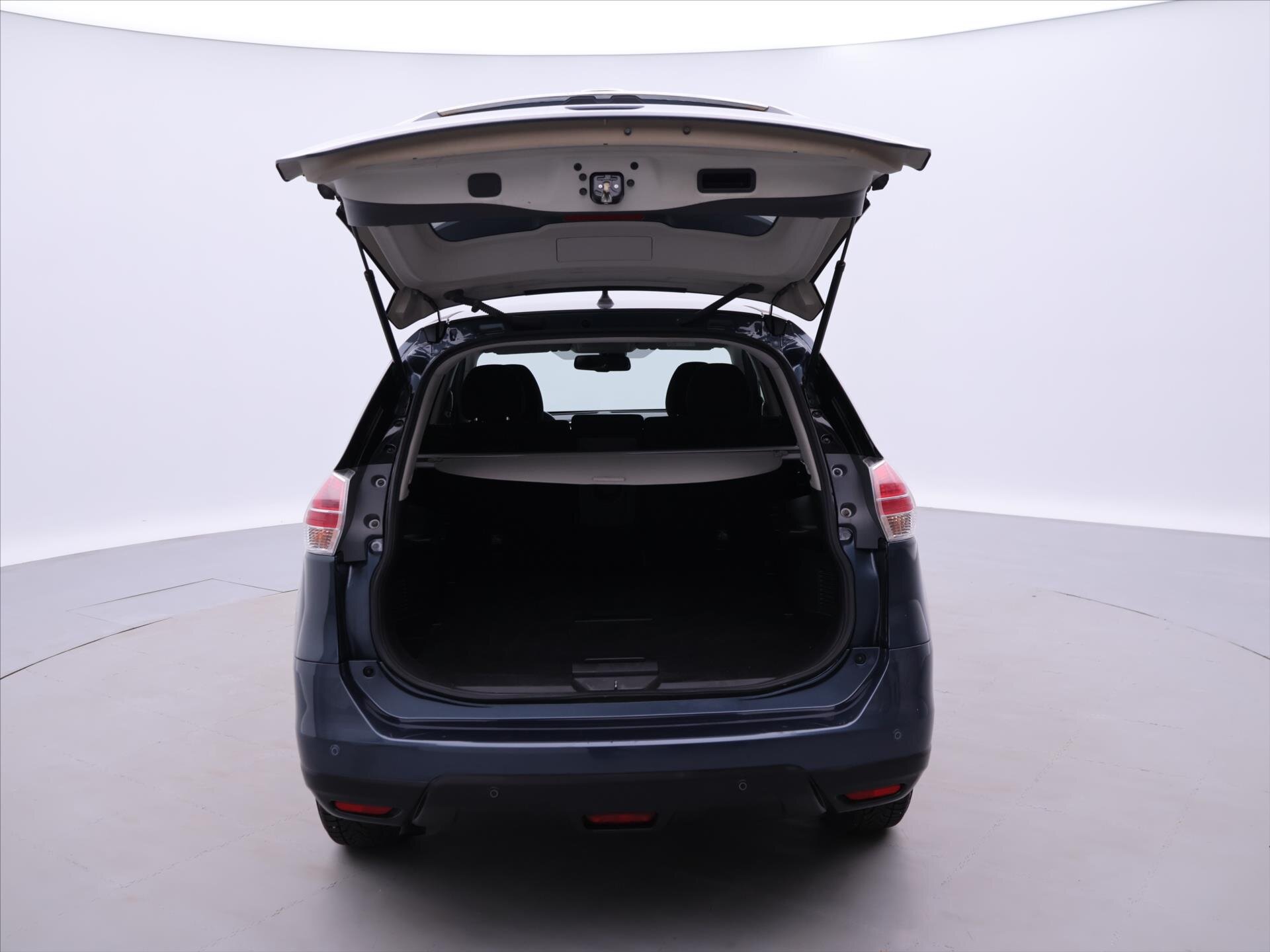 Nissan X-Trail SUV / Terénní 1,6 l 96 kw