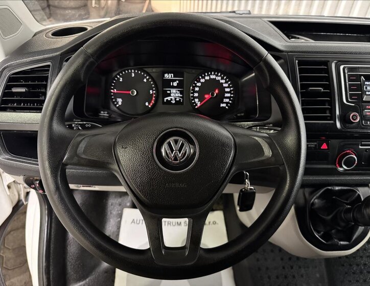 Volkswagen Transporter 17