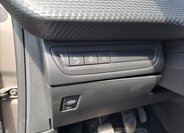 Peugeot 2008 MPV 1,2 l 81 kw
