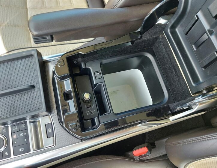 Land Rover Range Rover Sport SUV 5,0 l 375 kw