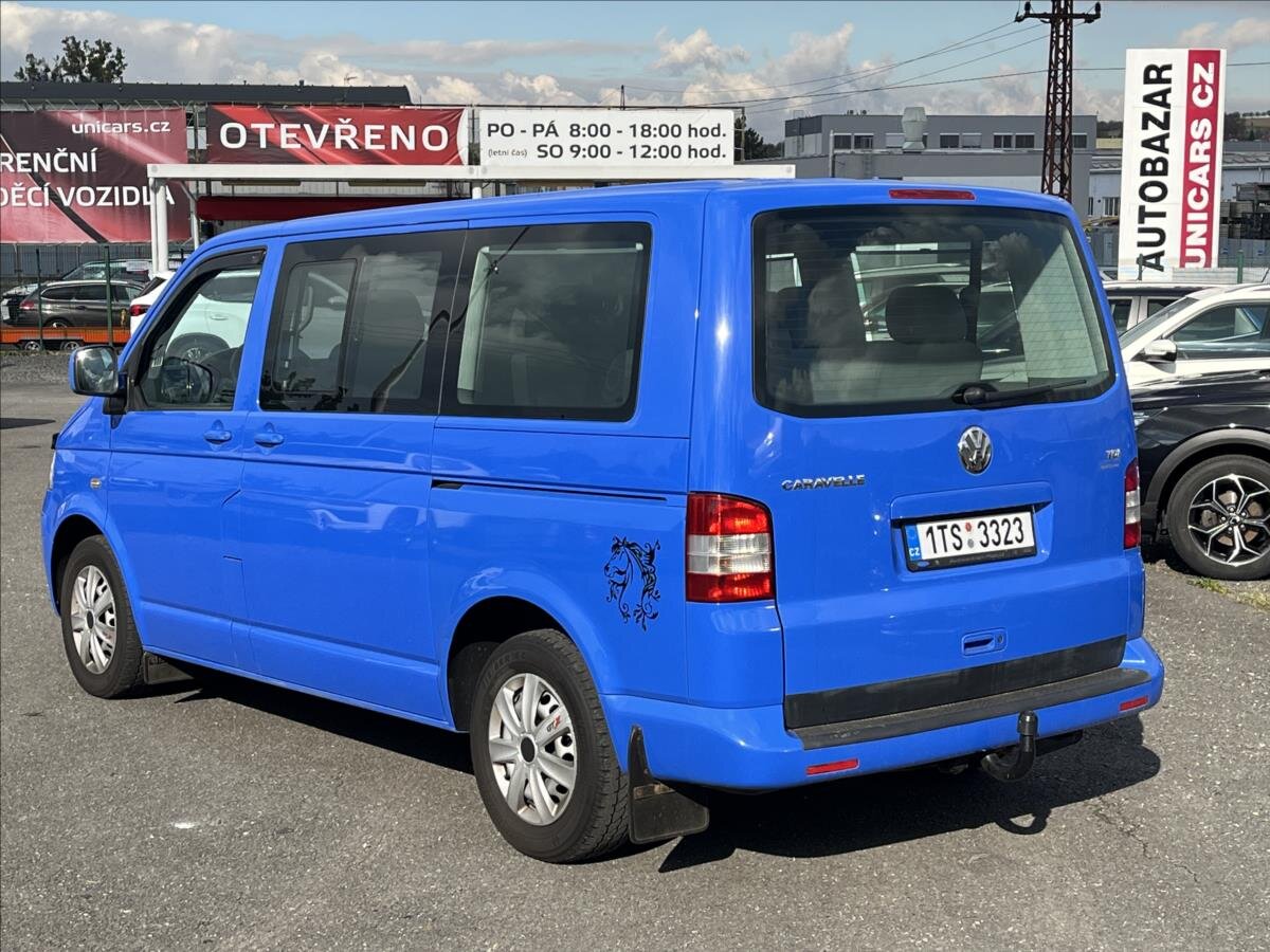 Volkswagen Caravelle MPV 2,5 l 96 kw