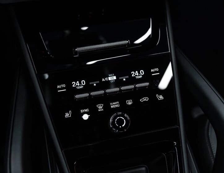 Porsche Cayenne SUV 3,0 l 260 kw