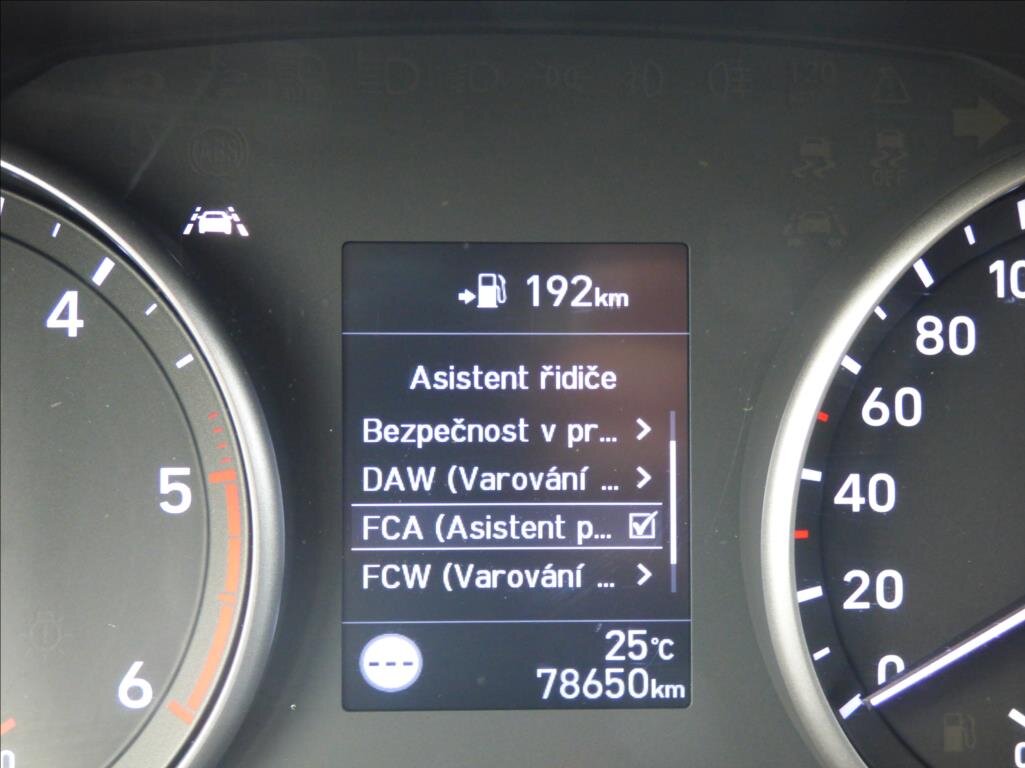 Hyundai i30 Liftback 1,6 l 100 kw