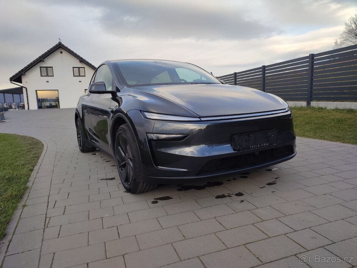 Tesla Model Y Hatchback 0,0 0