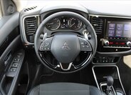 Mitsubishi Outlander SUV / Terénní 2,0 l 110 kw