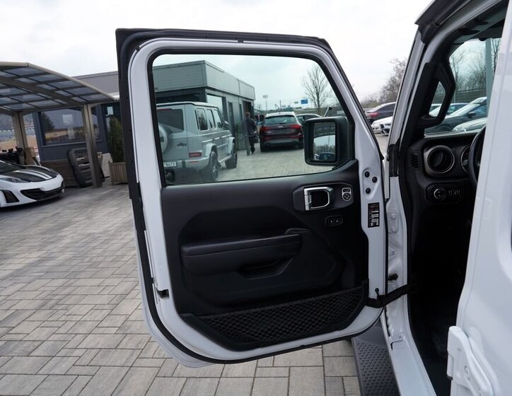 Jeep Wrangler SUV / Terénní 2,1 l 147 kw