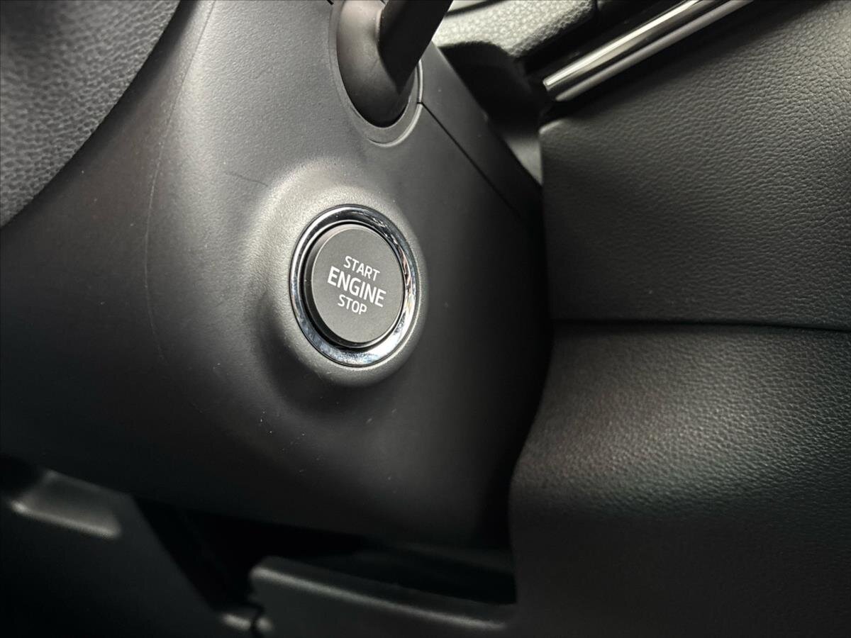 Škoda Karoq SUV / Terénní 1,5 l 110 kw