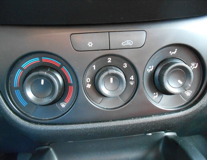 Fiat Dobló Kombi 1,6 l 77 kw