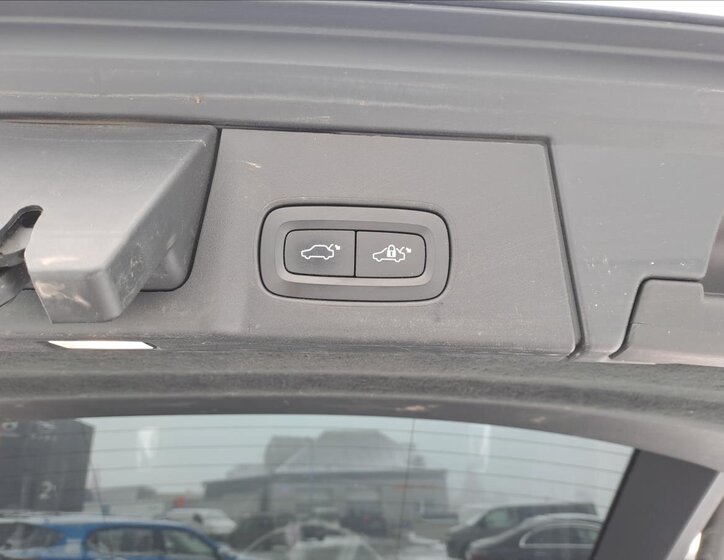 Volvo V90 Kombi 2,0 l 187 kw